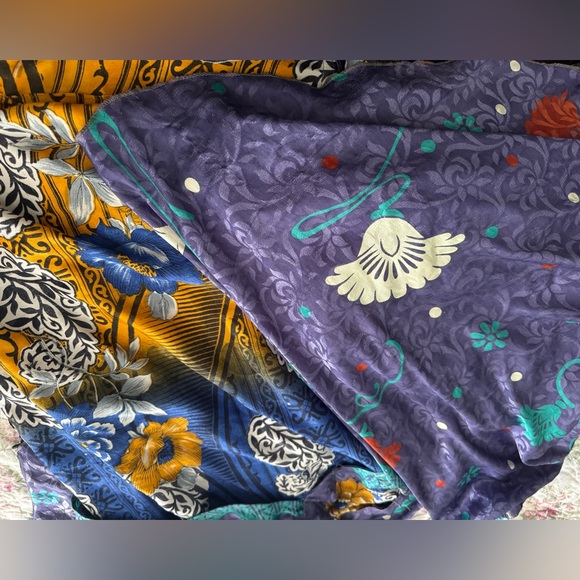 Silk sari wrap skirt - Picture 5 of 16